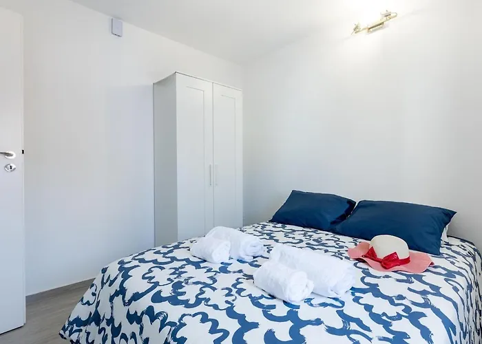 Atico Vega Penthouse Apartament *