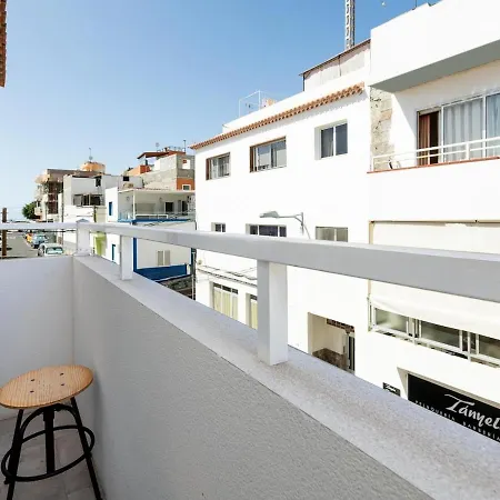 דירה Atico Vega Penthouse אדחה